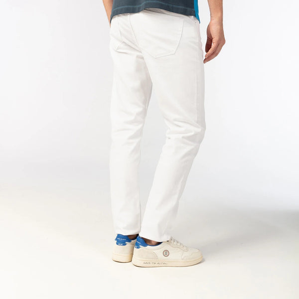 White 2024 tapered jeans