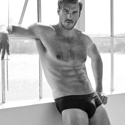 Sport Brief: Black