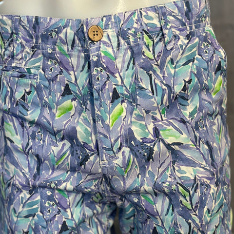 Tropical Leaves Stretch Short: Blue