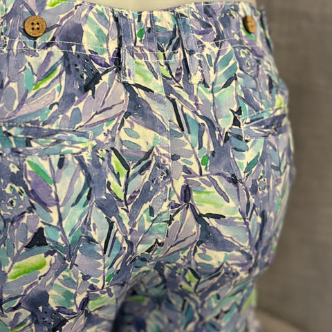 Tropical Leaves Stretch Short: Blue