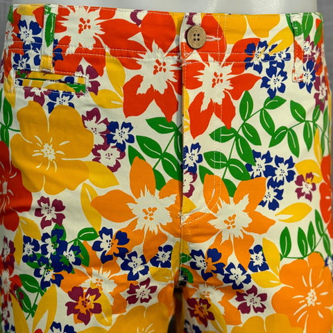 Colorful Flowers Stretch Short: Clay